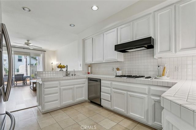 1 Longbourn Aisle, Irvine, CA 92603