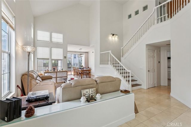 1 Longbourn Aisle, Irvine, CA 92603