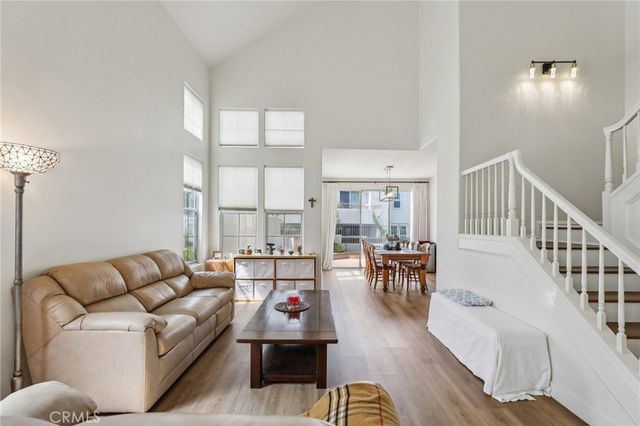 1 Longbourn Aisle, Irvine, CA 92603