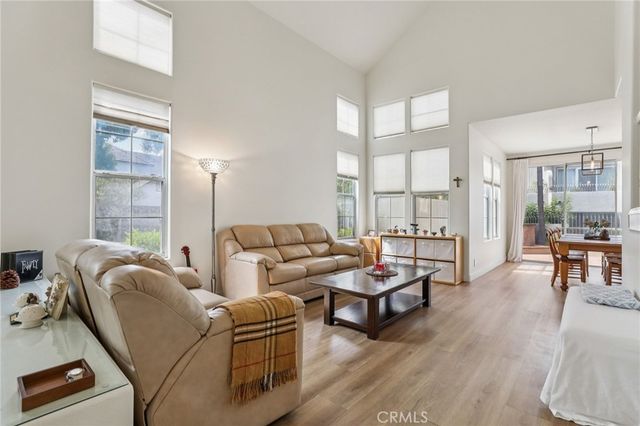 1 Longbourn Aisle, Irvine, CA 92603