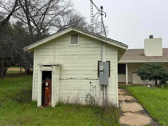 5893 Fruitland Rd, Marysville, CA 95901