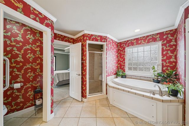 504 Oak Ridge Drive, Sand Springs, OK 74063