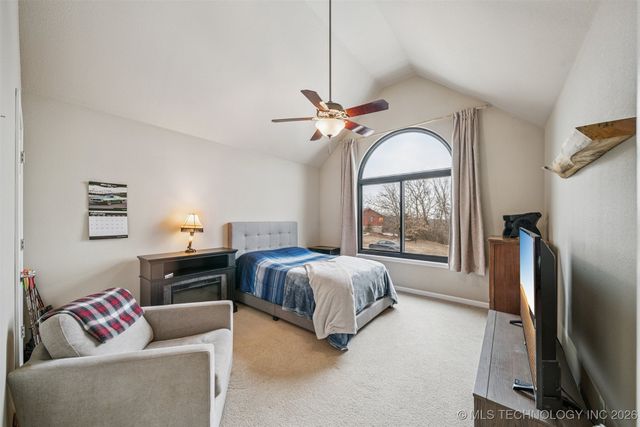 504 Oak Ridge Drive, Sand Springs, OK 74063