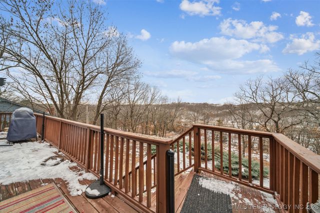 504 Oak Ridge Drive, Sand Springs, OK 74063