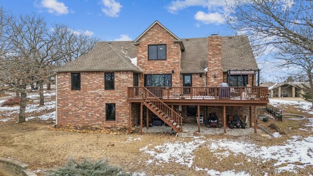 504 Oak Ridge Drive, Sand Springs, OK 74063