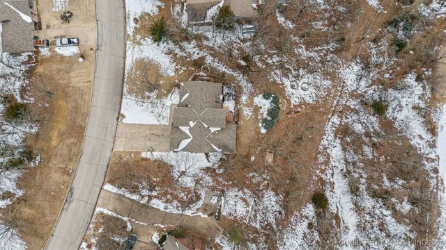 504 Oak Ridge Drive, Sand Springs, OK 74063