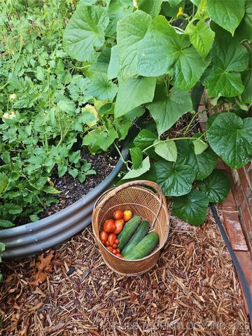 504 Oak Ridge Drive, Sand Springs, OK 74063