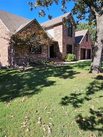 504 Oak Ridge Drive, Sand Springs, OK 74063