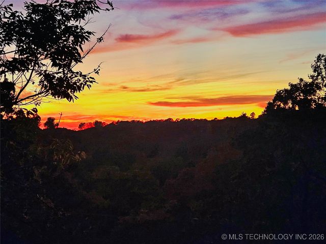 504 Oak Ridge Drive, Sand Springs, OK 74063