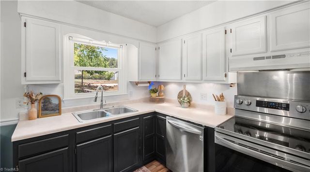 5984 Pepper Road, Oak Ridge, NC 27310