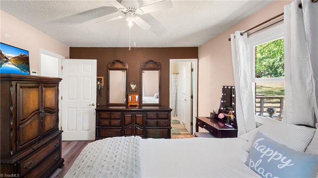 5984 Pepper Road, Oak Ridge, NC 27310