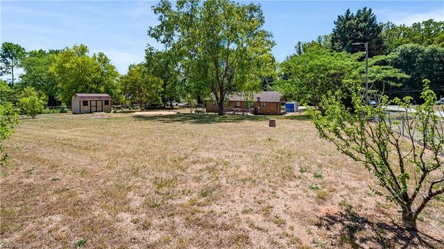 5984 Pepper Road, Oak Ridge, NC 27310