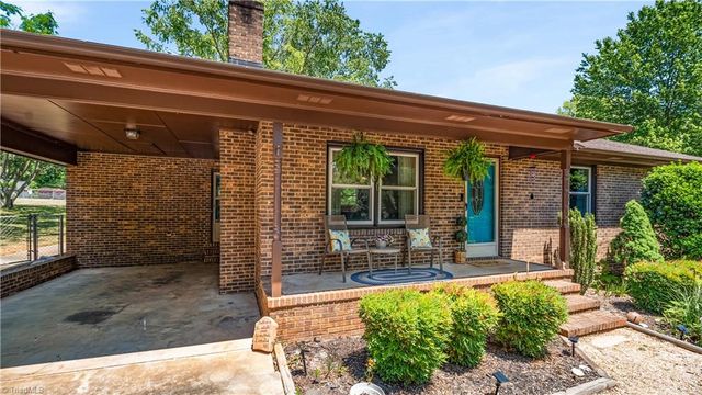 5984 Pepper Road, Oak Ridge, NC 27310