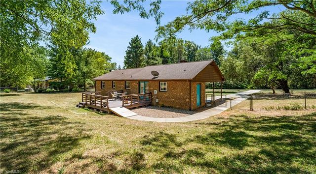 5984 Pepper Road, Oak Ridge, NC 27310