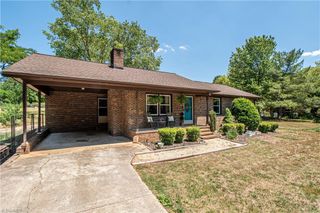 5984 Pepper Road, Oak Ridge, NC 27310