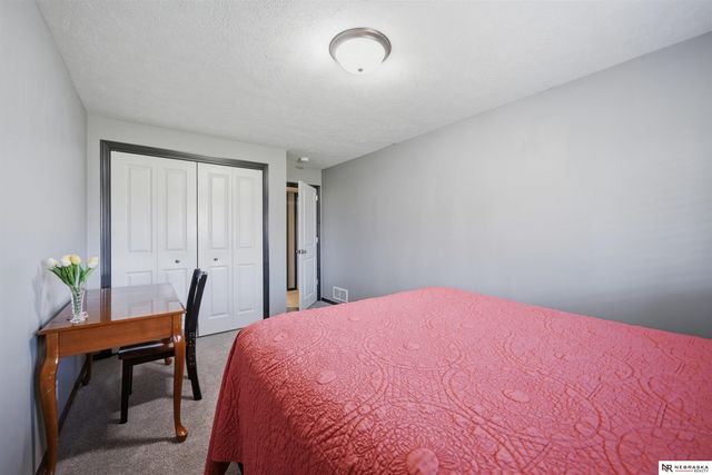 2500 N 87th Street, Lincoln, NE 68507