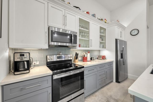 12935 Shady Grove Lane, Montgomery, TX 77356