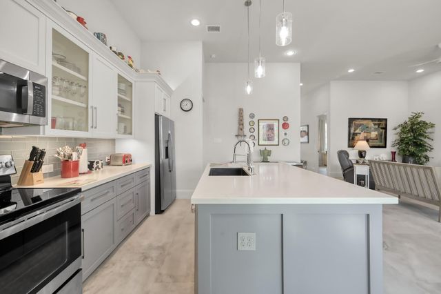 12935 Shady Grove Lane, Montgomery, TX 77356