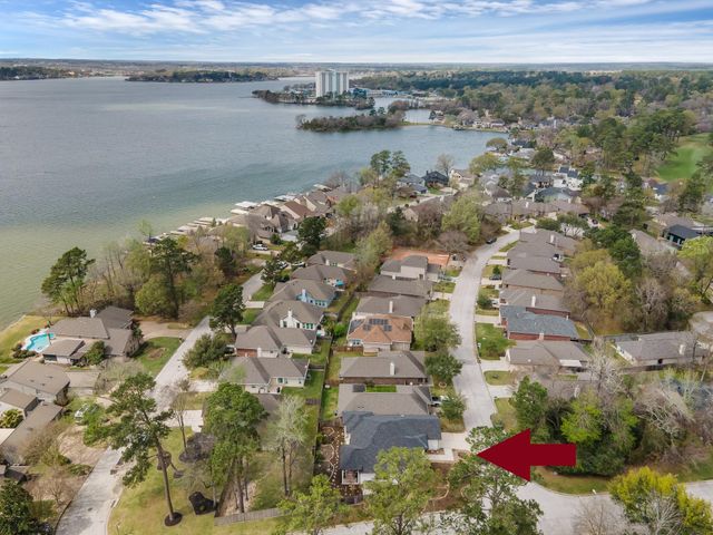 12935 Shady Grove Lane, Montgomery, TX 77356