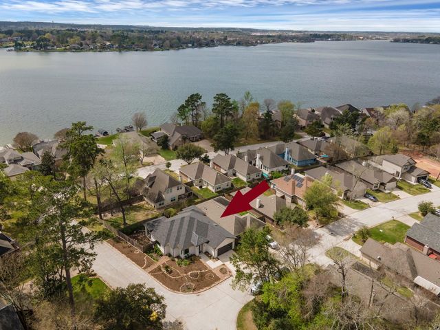 12935 Shady Grove Lane, Montgomery, TX 77356