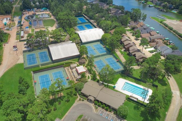 12935 Shady Grove Lane, Montgomery, TX 77356