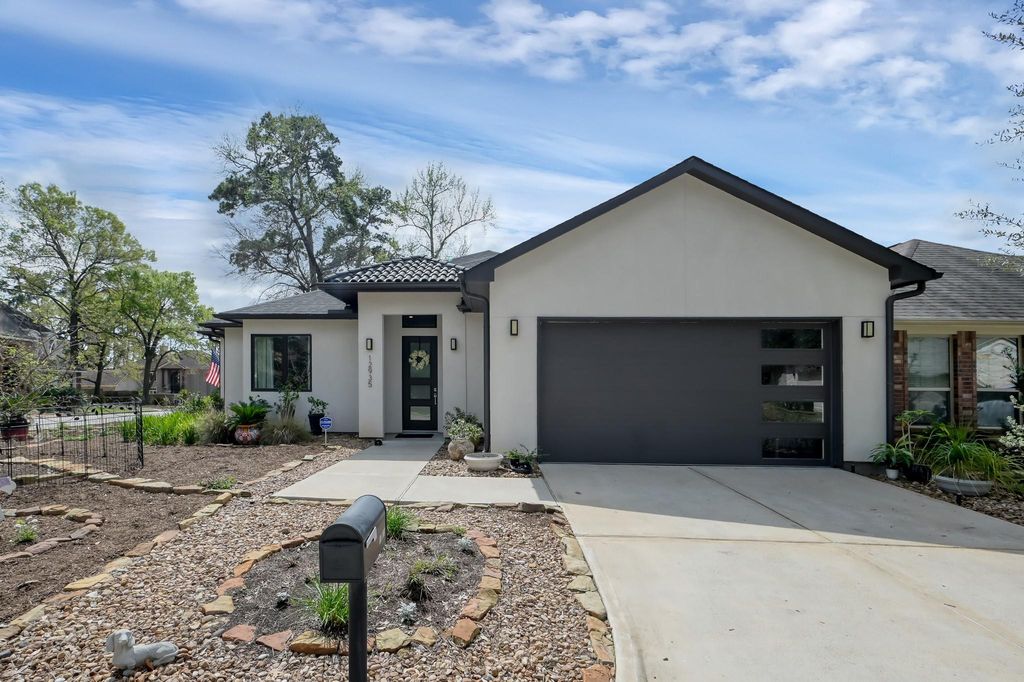 12935 Shady Grove Lane, Montgomery, TX 77356