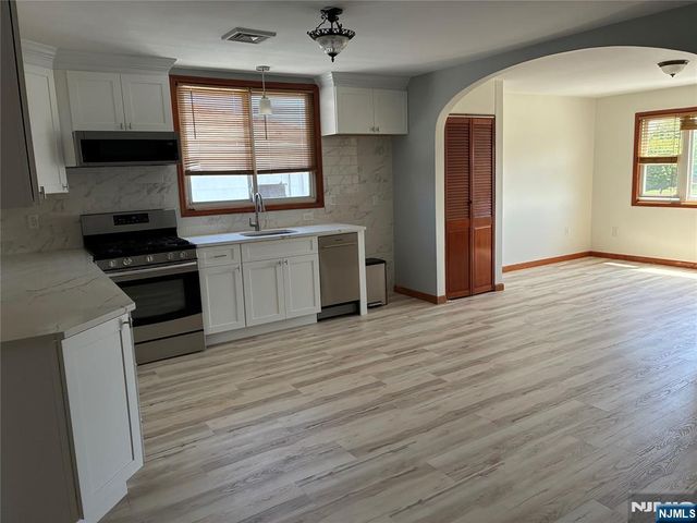 47 Kingsland Avenue 2, Kearny, NJ 07032