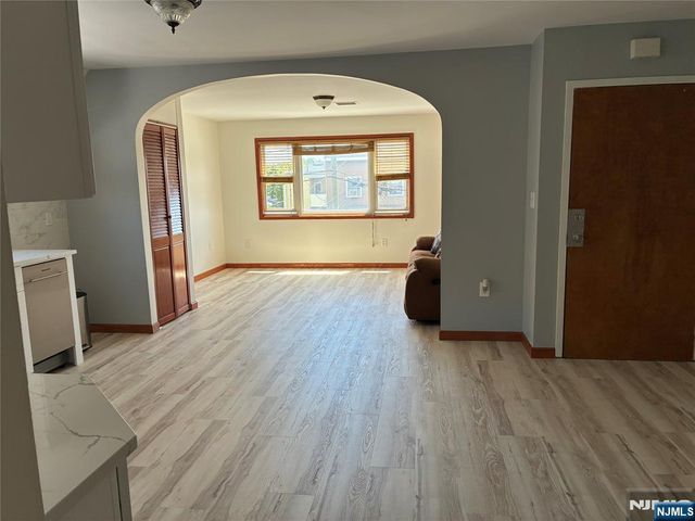 47 Kingsland Avenue 2, Kearny, NJ 07032