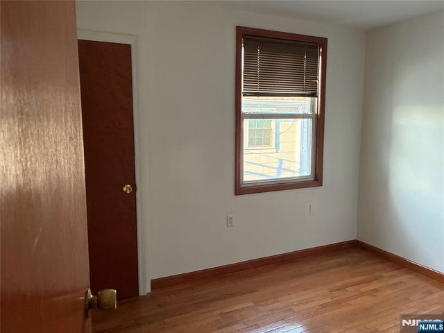 47 Kingsland Avenue 2, Kearny, NJ 07032