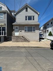47 Kingsland Avenue 2, Kearny, NJ 07032