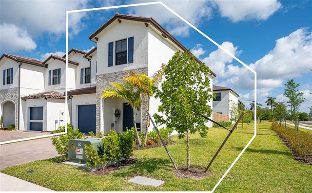 13311 SW 233rd Ter, Homestead, FL 33032