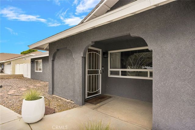 19075 Bay Meadows, Apple Valley, CA 92308