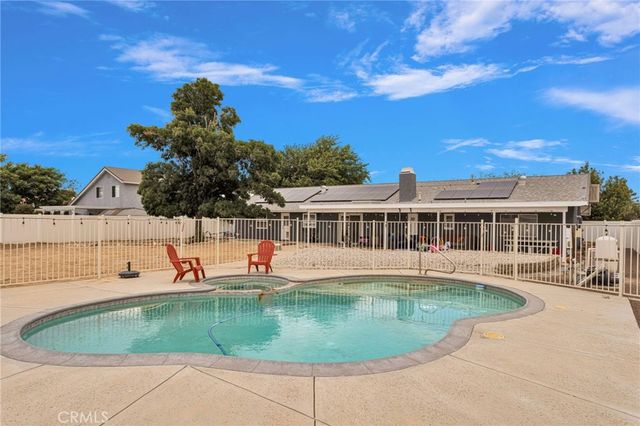 19075 Bay Meadows, Apple Valley, CA 92308