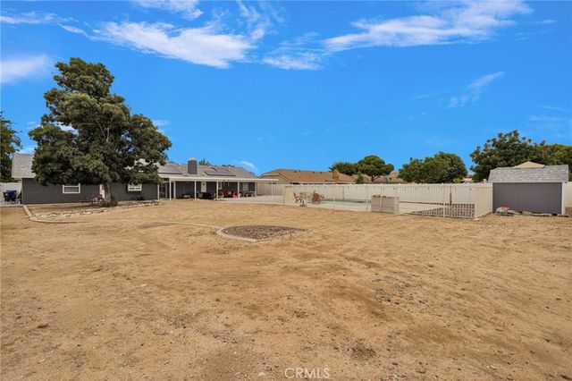 19075 Bay Meadows, Apple Valley, CA 92308