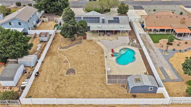 19075 Bay Meadows, Apple Valley, CA 92308