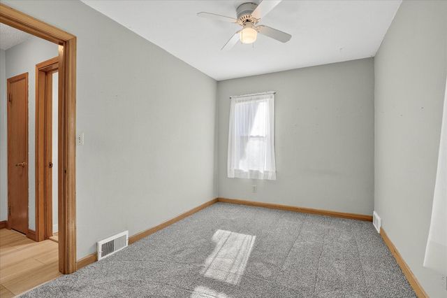 916 Linn Avenue SW, Owatonna, MN 55060