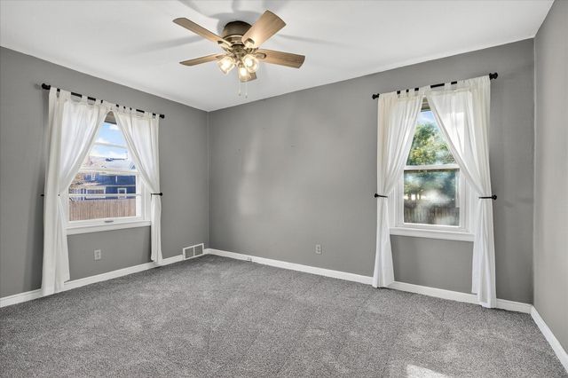 916 Linn Avenue SW, Owatonna, MN 55060