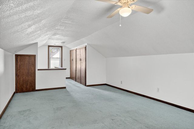 916 Linn Avenue SW, Owatonna, MN 55060