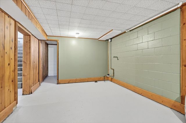 916 Linn Avenue SW, Owatonna, MN 55060