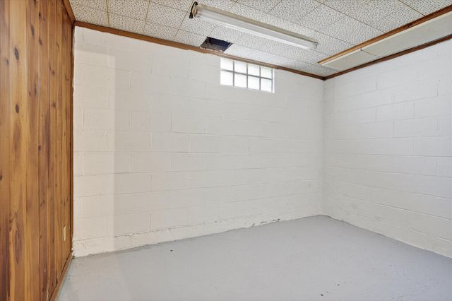 916 Linn Avenue SW, Owatonna, MN 55060