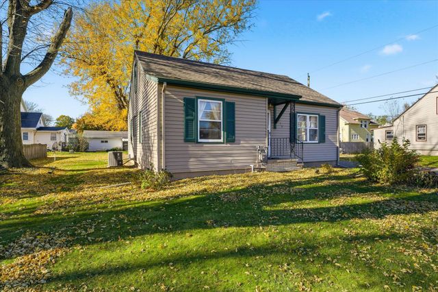 916 Linn Avenue SW, Owatonna, MN 55060