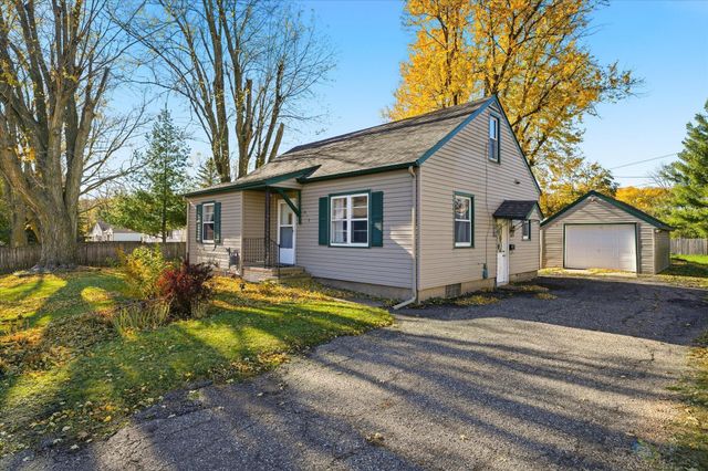 916 Linn Avenue SW, Owatonna, MN 55060