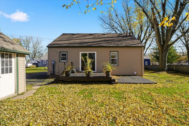 916 Linn Avenue SW, Owatonna, MN 55060