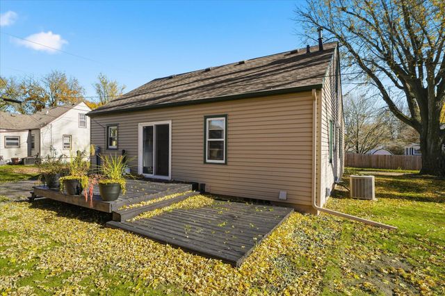 916 Linn Avenue SW, Owatonna, MN 55060