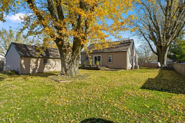 916 Linn Avenue SW, Owatonna, MN 55060