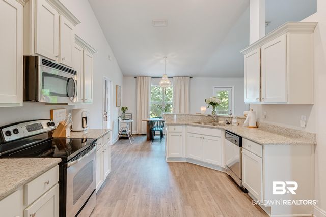 2215 W Fernwood Loop, Semmes, AL 36575
