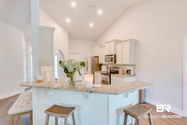 2215 W Fernwood Loop, Semmes, AL 36575