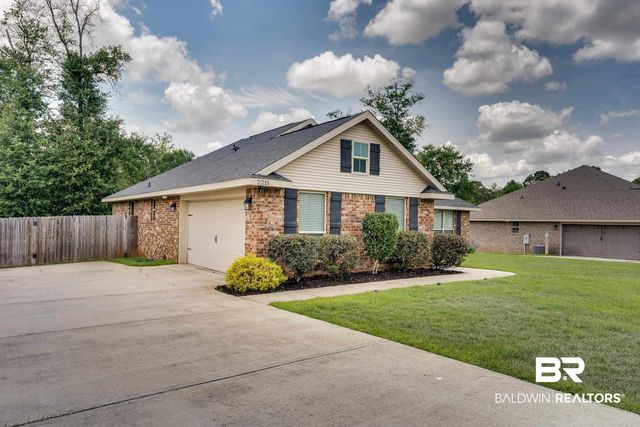 2215 W Fernwood Loop, Semmes, AL 36575