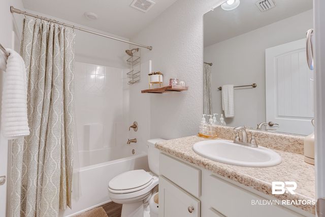 2215 W Fernwood Loop, Semmes, AL 36575