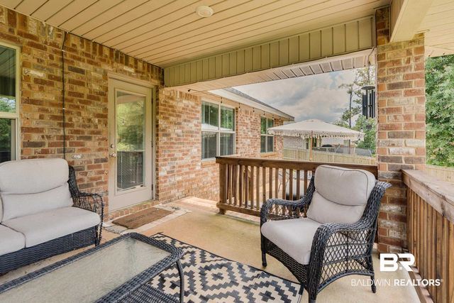 2215 W Fernwood Loop, Semmes, AL 36575